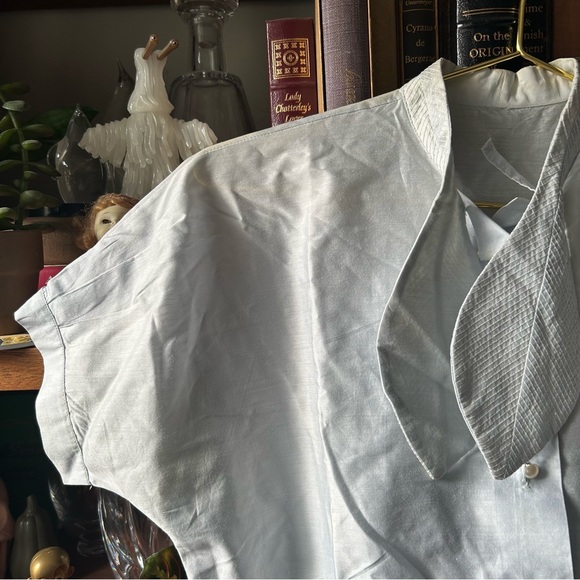 Vintage pale blue blouse with neck tie bow - Picture 6 of 15